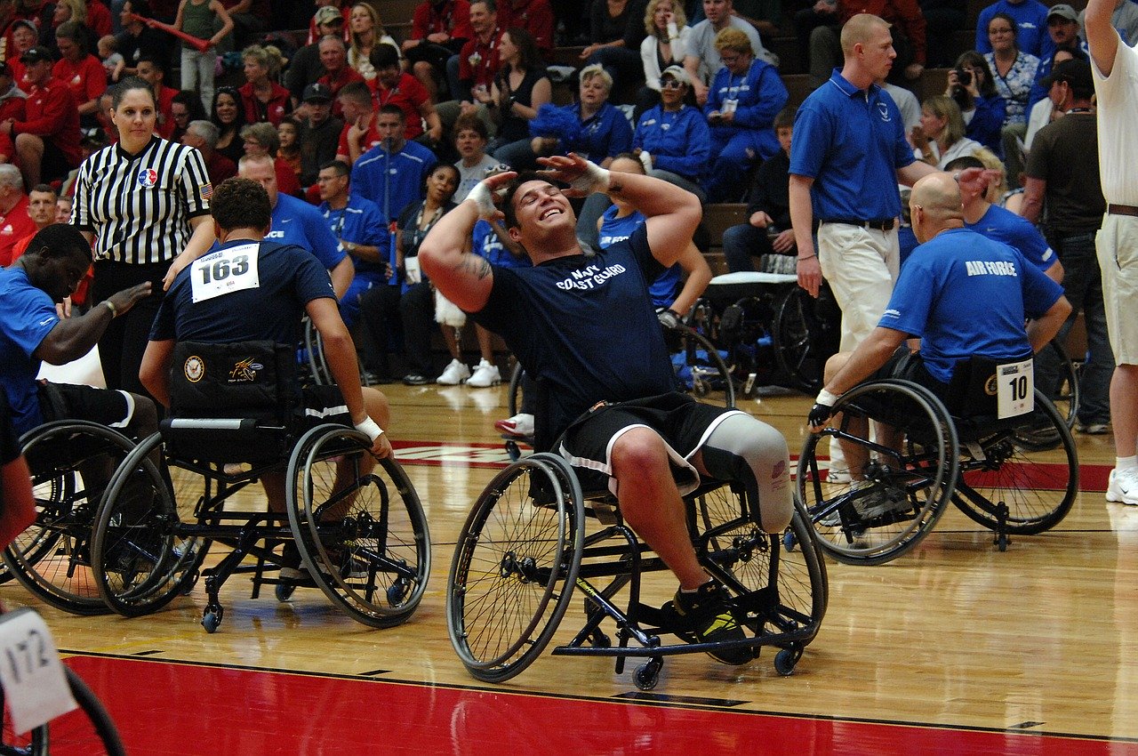 wheelchairs-79604_1280 wheelchairs-79604_1280